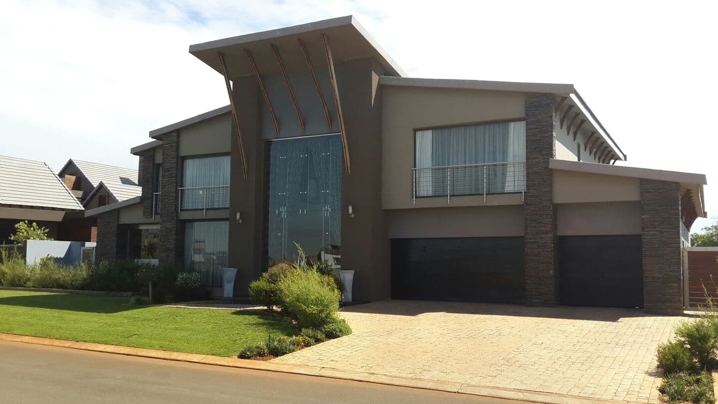 Aluminium and glass combination